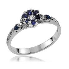 טבעת אלגנטית פרחונית משובצת ספיר 