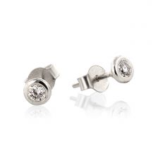 עגילים צמודים עגולים משובצים ביהלום