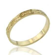 טבעת נישואין עם חריטות