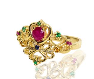 Victorian style yellow gold crown ring