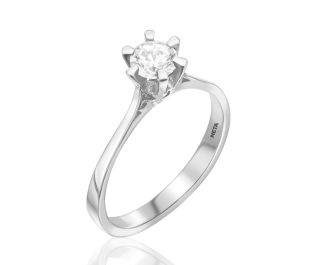 Elegant Diamond Engagement Ring